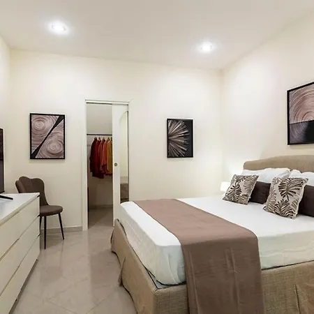 Life Is Colosseo Apartment